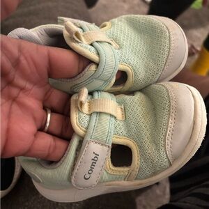 Combi Kids Shoes - Mint Green and Cream